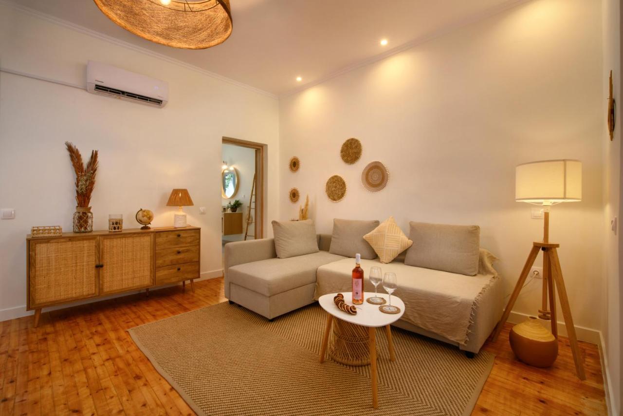 La Maisonette: Heart of Liapades with Beach Access Exterior photo