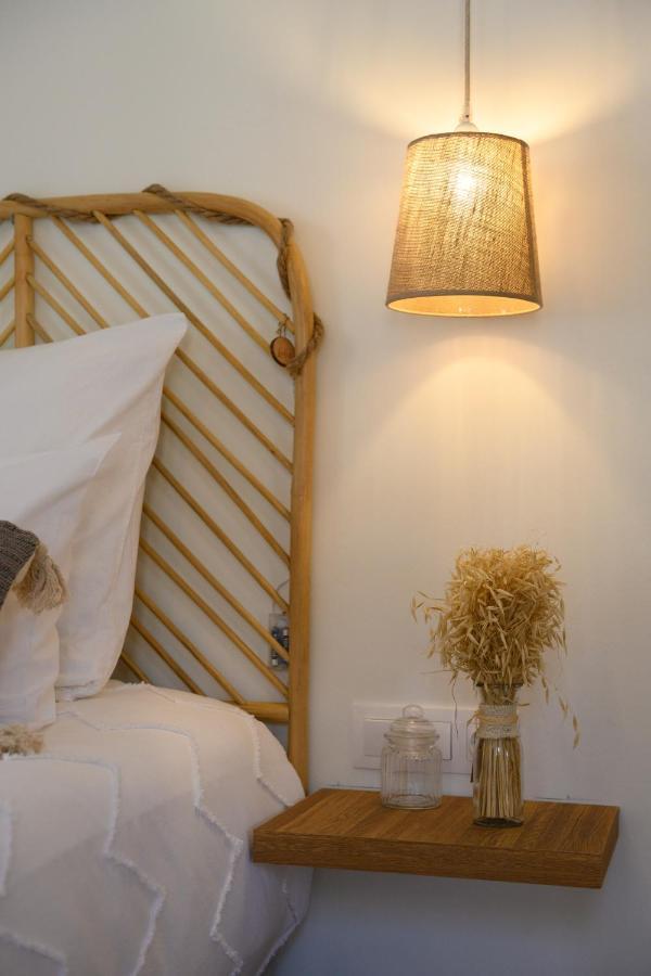La Maisonette: Heart of Liapades with Beach Access Exterior photo