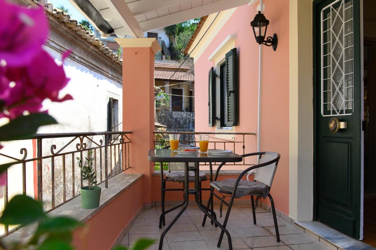 La Maisonette: Heart of Liapades with Beach Access Exterior photo